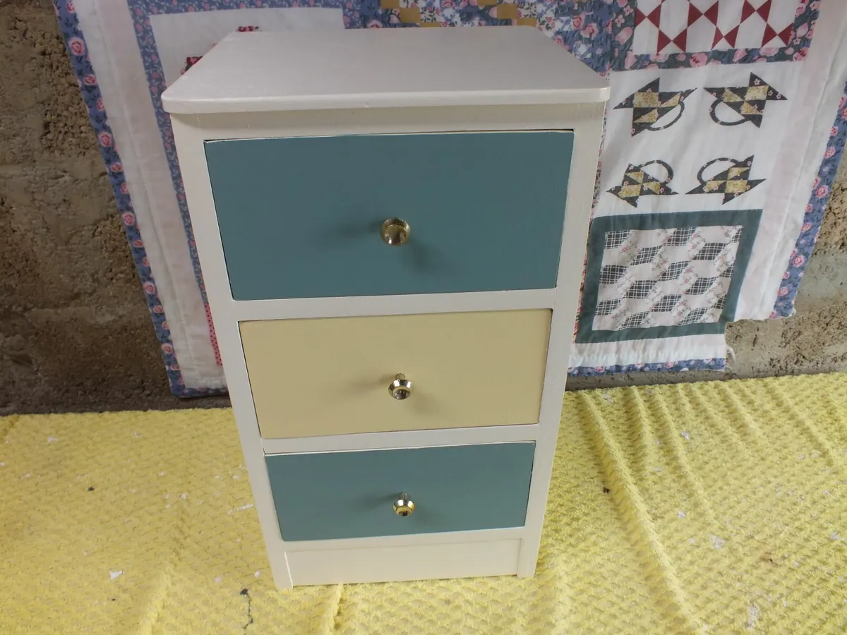 Lockers - Image 1