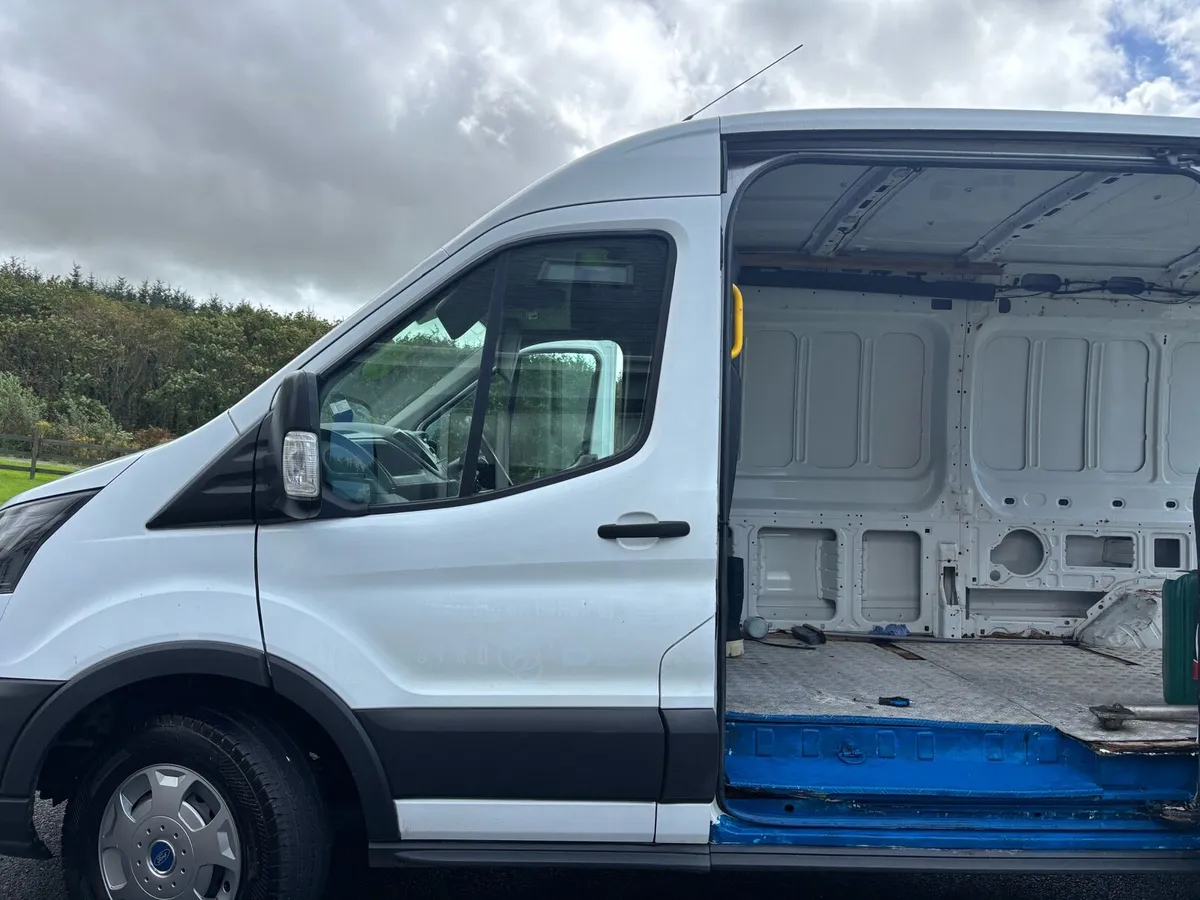 Ford transit 2.0 lwb new test rwd - Image 3