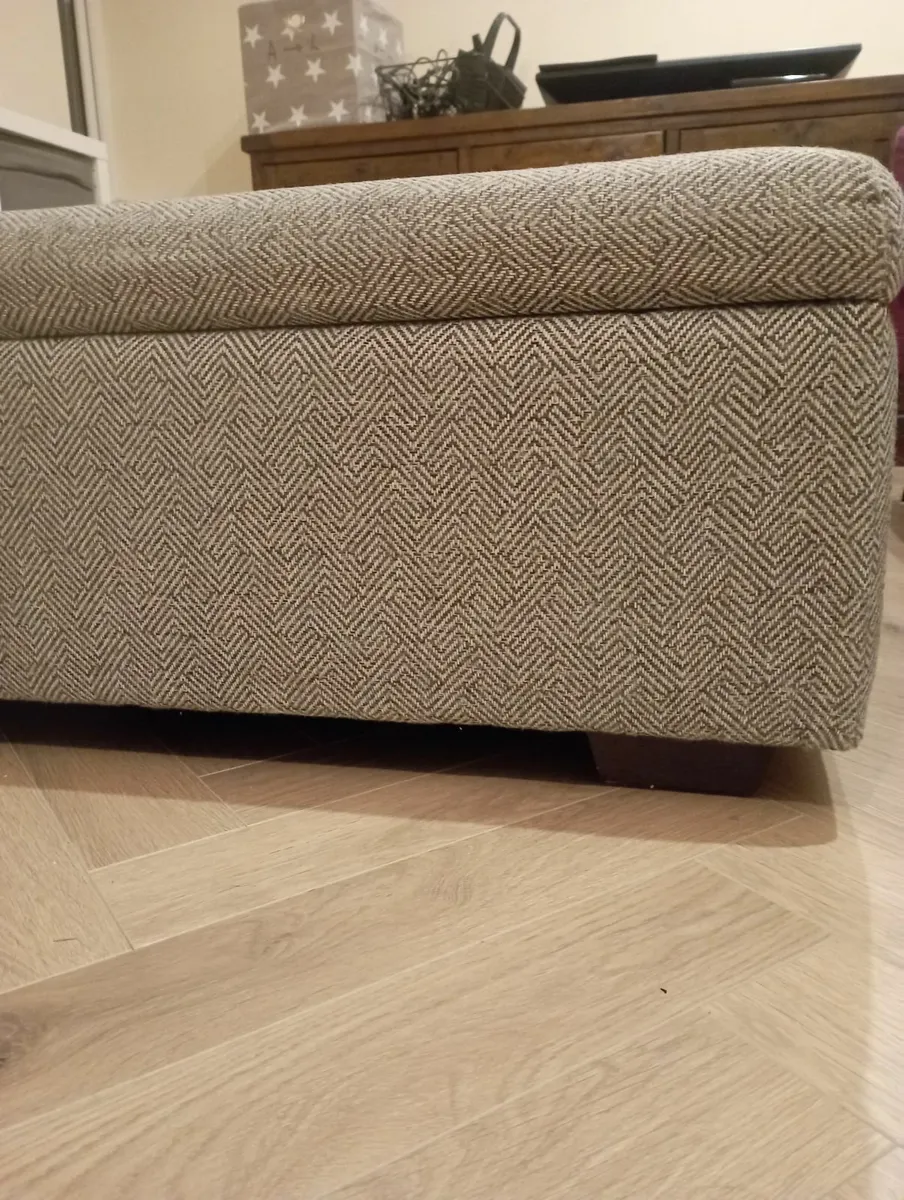 Footstool/Ottoman - Image 2