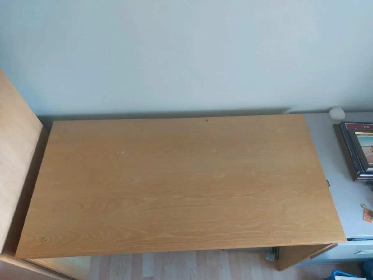 Wooden office desk - Image 2