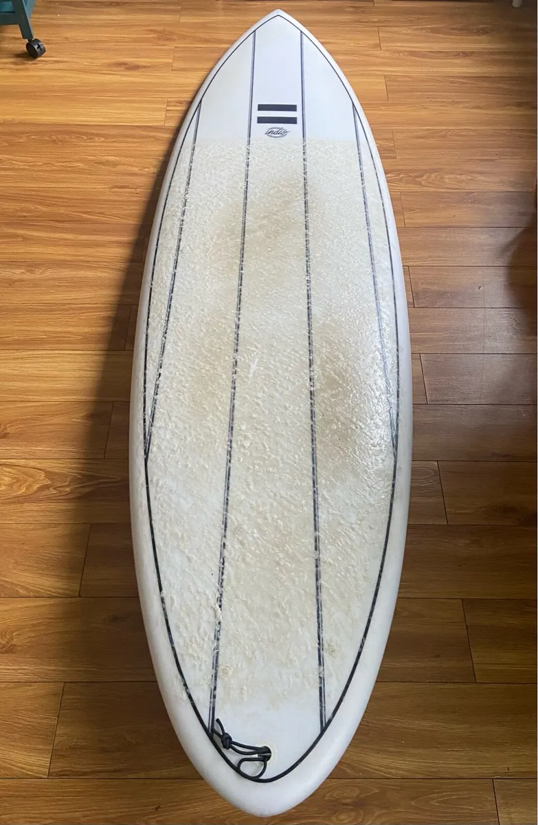 6’8 epoxy surfboard - Image 1