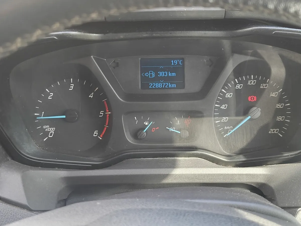 Ford Transit Custom 2013 - Image 3