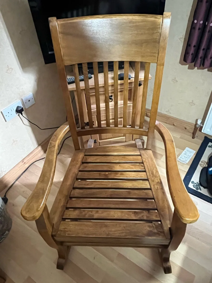 Wooden rocking chair - Image 1