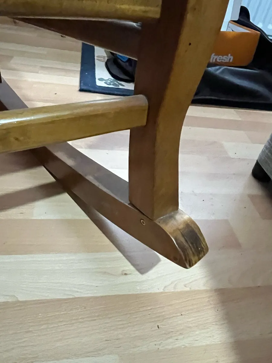 Wooden rocking chair - Image 4