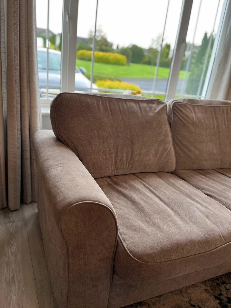 2x 3-seater couch - Image 2