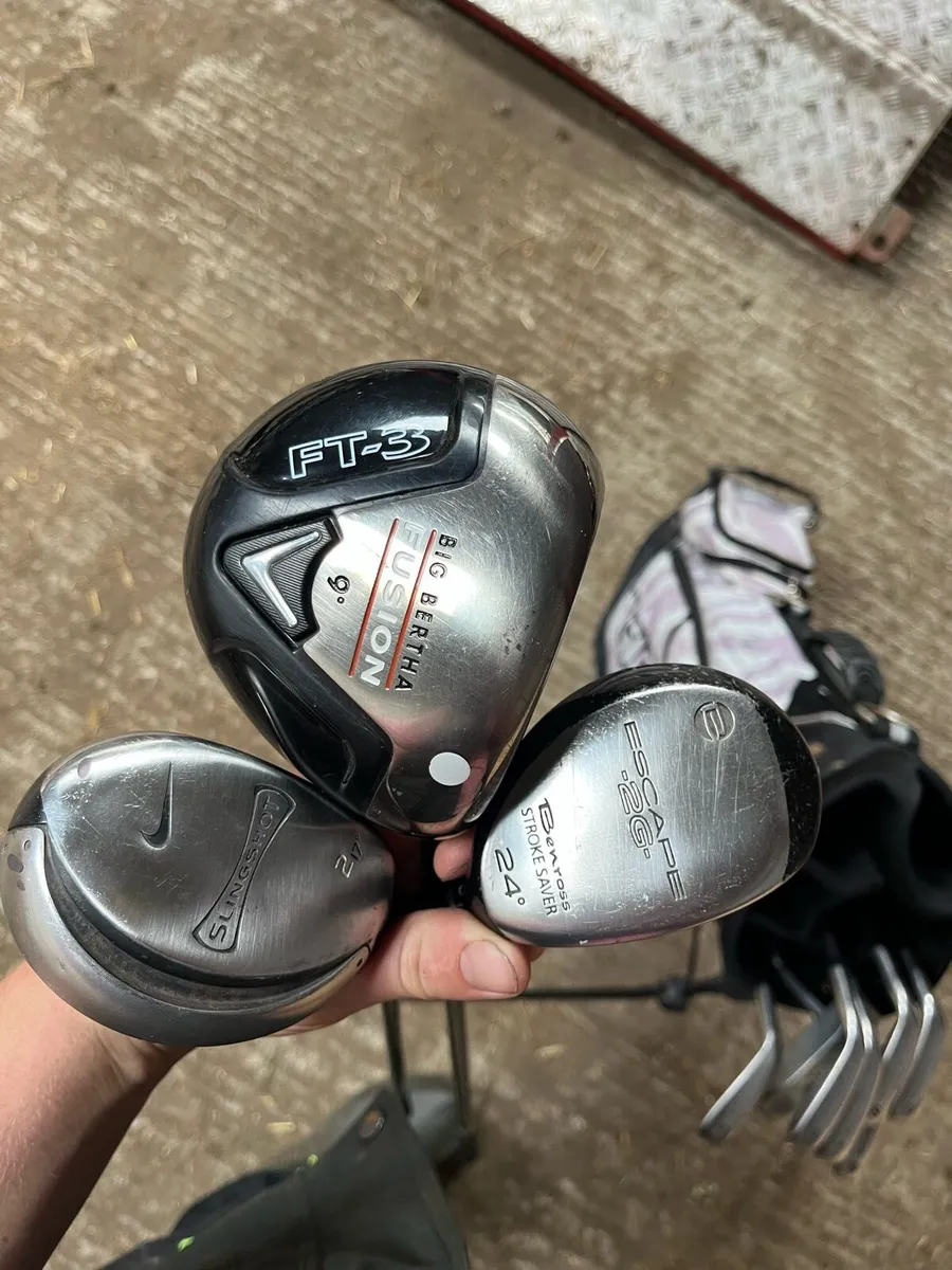 Golf clubs and bag - Image 3