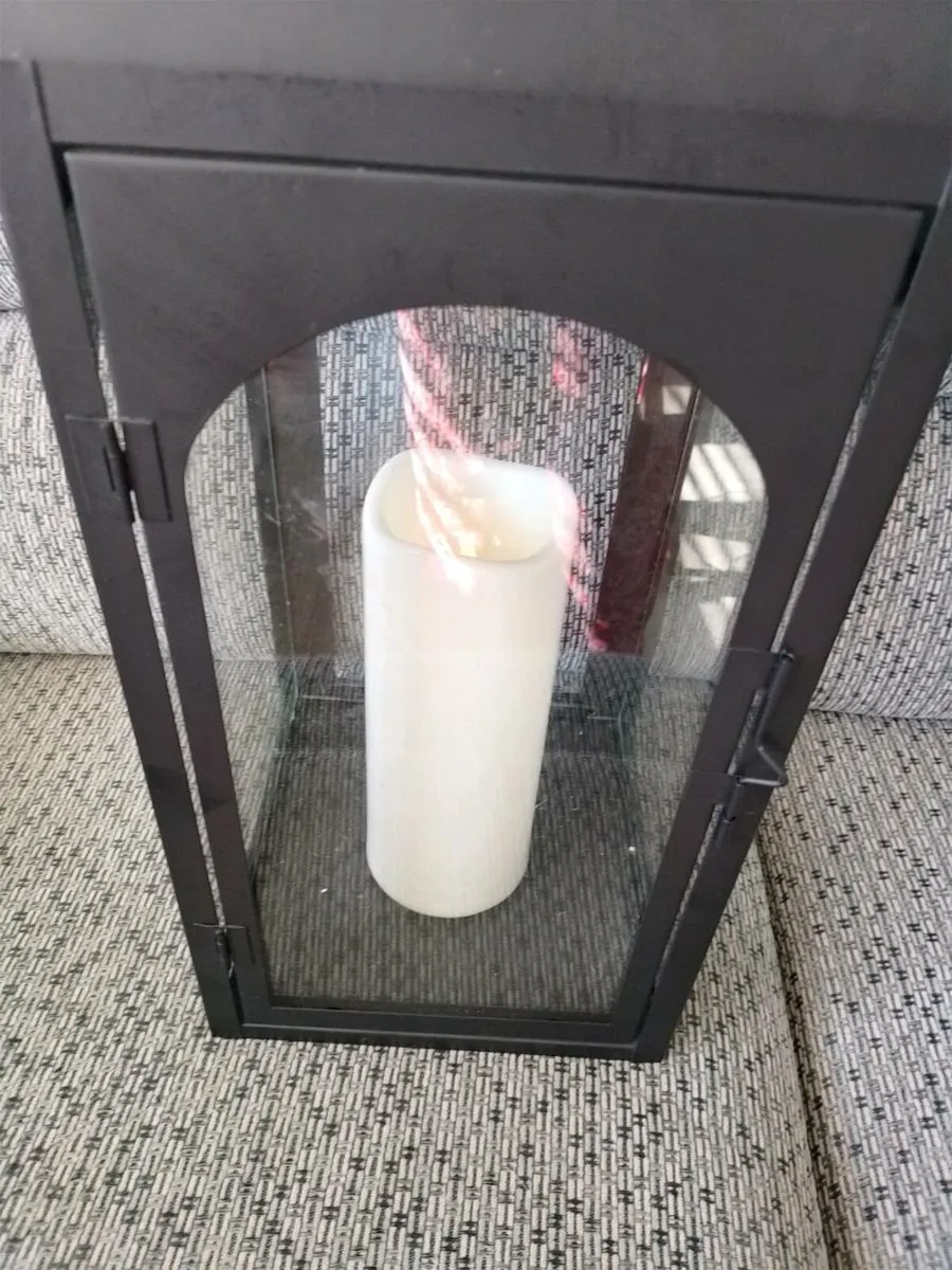 Two lanterns for sale both for 40euro - Image 2
