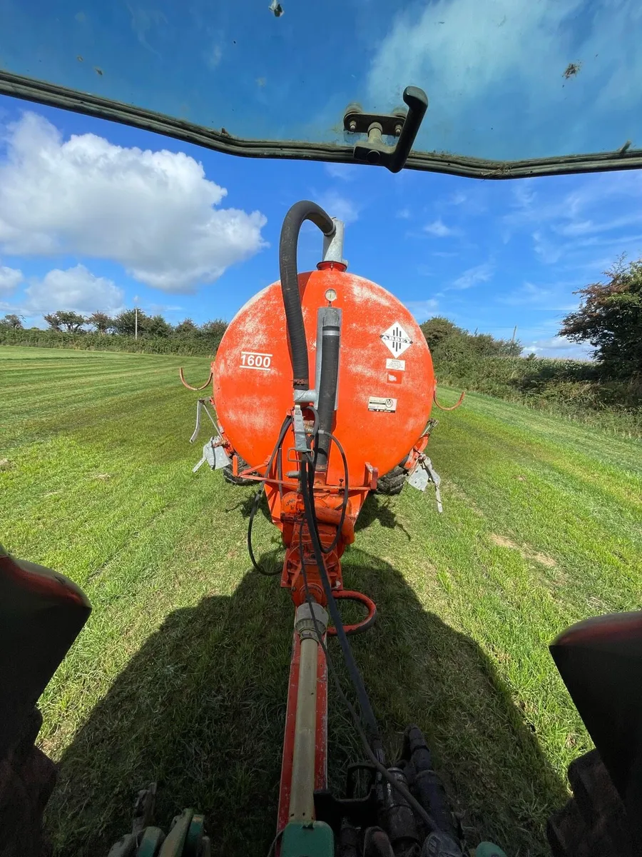 1600 gallon abbey spreader - Image 2