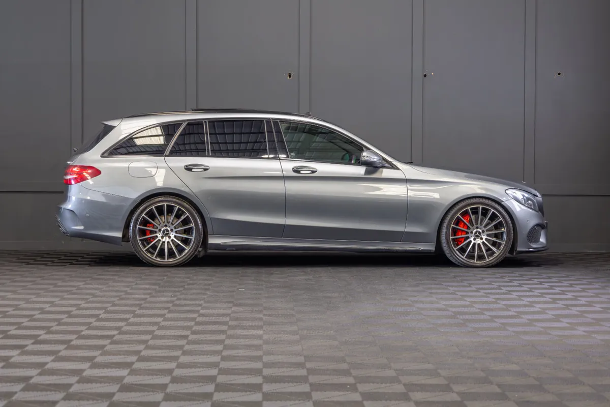 2017 Mercedes-Benz C-Class C300h AMG Line Premium - Image 2