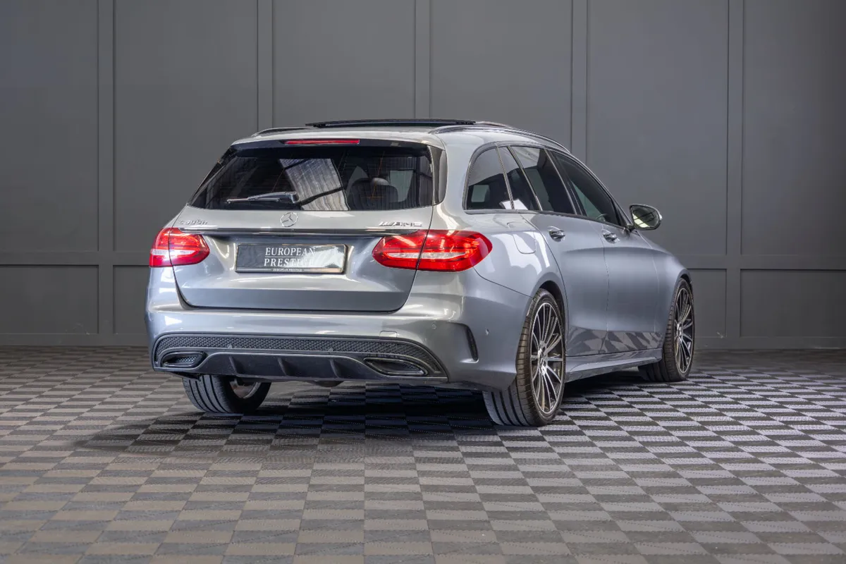 2017 Mercedes-Benz C-Class C300h AMG Line Premium - Image 3