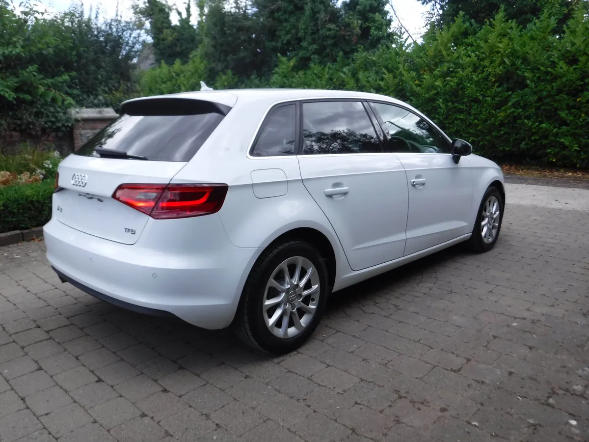 AUDI A3 1.4 TFSI SE AUTO SPORTBACK - Image 3