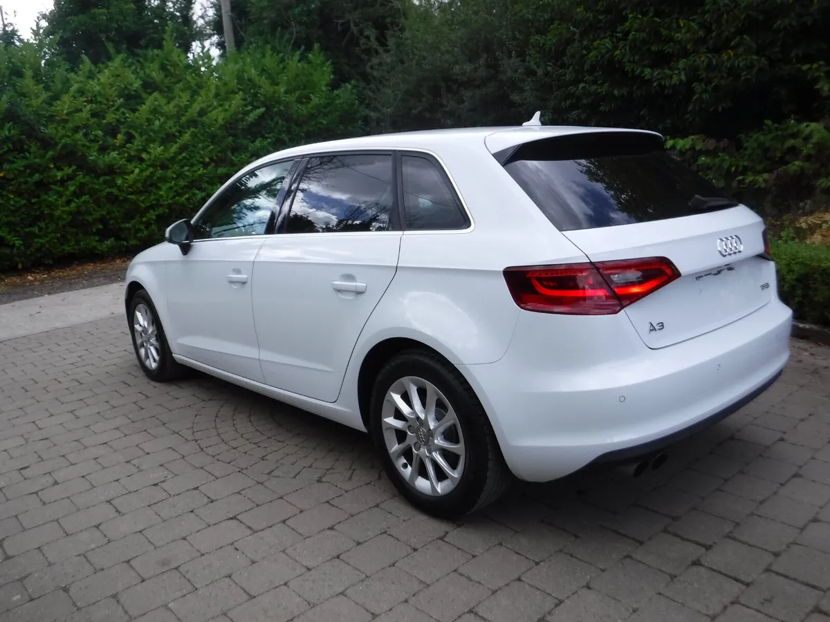 AUDI A3 1.4 TFSI SE AUTO SPORTBACK - Image 4