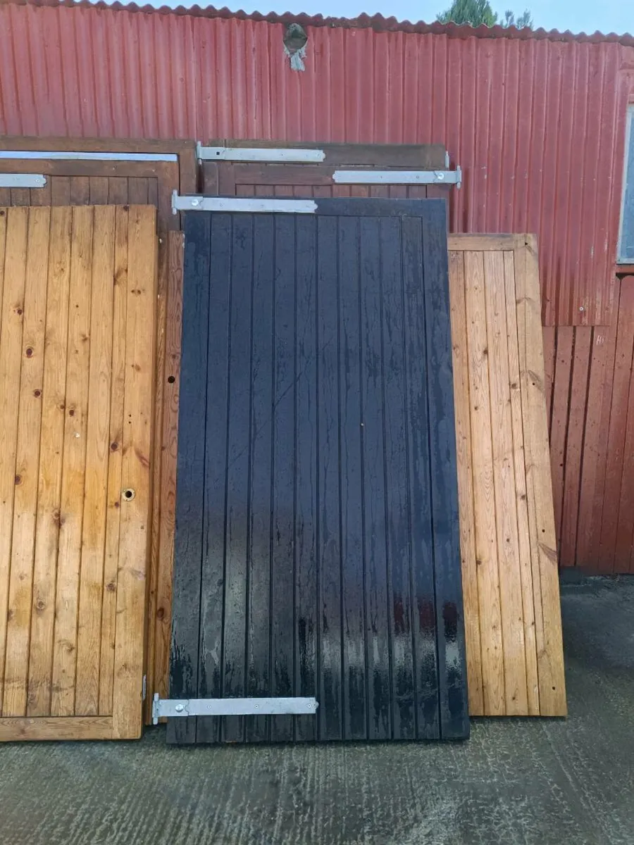 Gates - Image 2