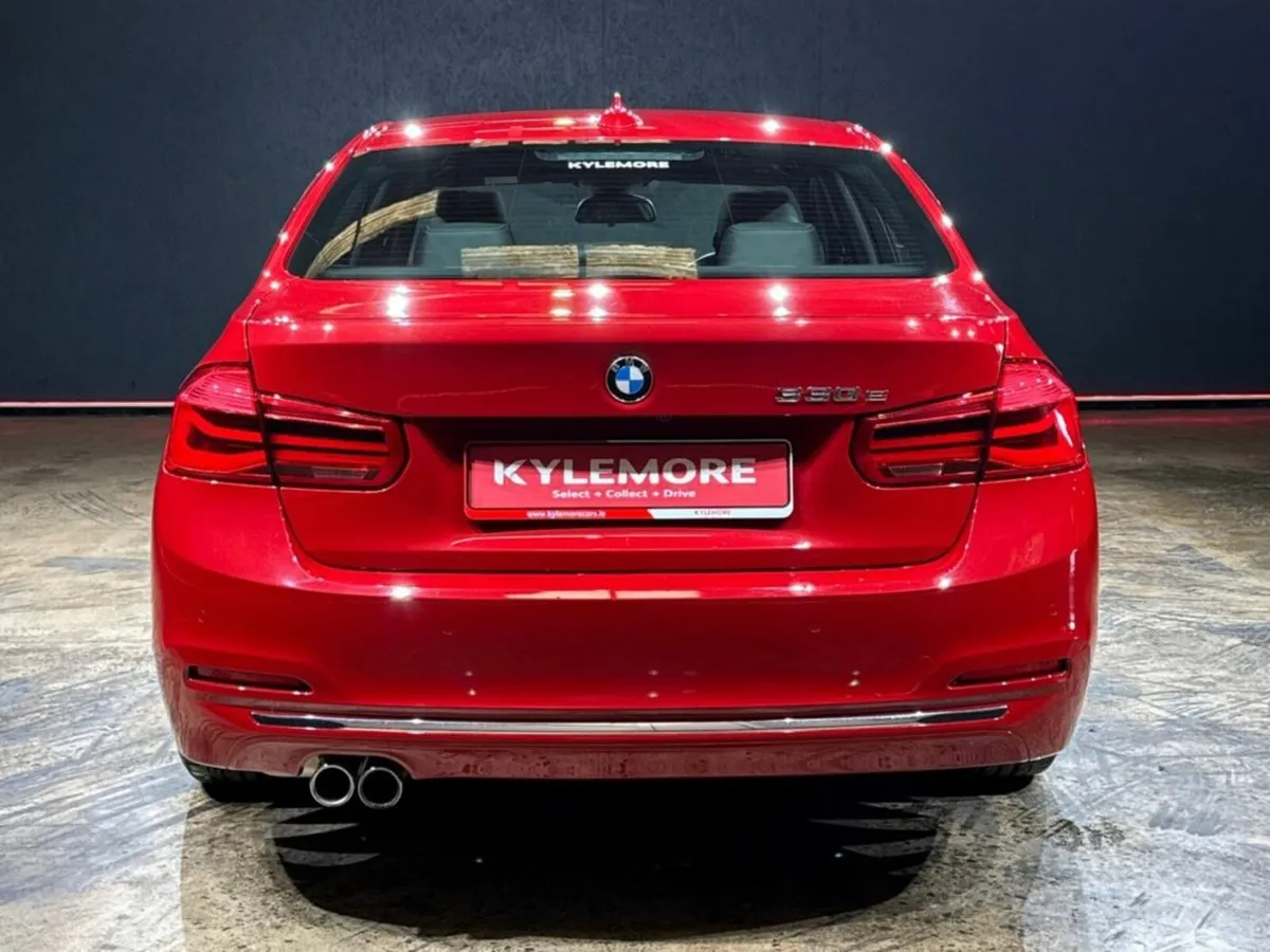 BMW 3-Series 330e - HYBRID AUTOMATIC - SUNROOF - C - Image 4