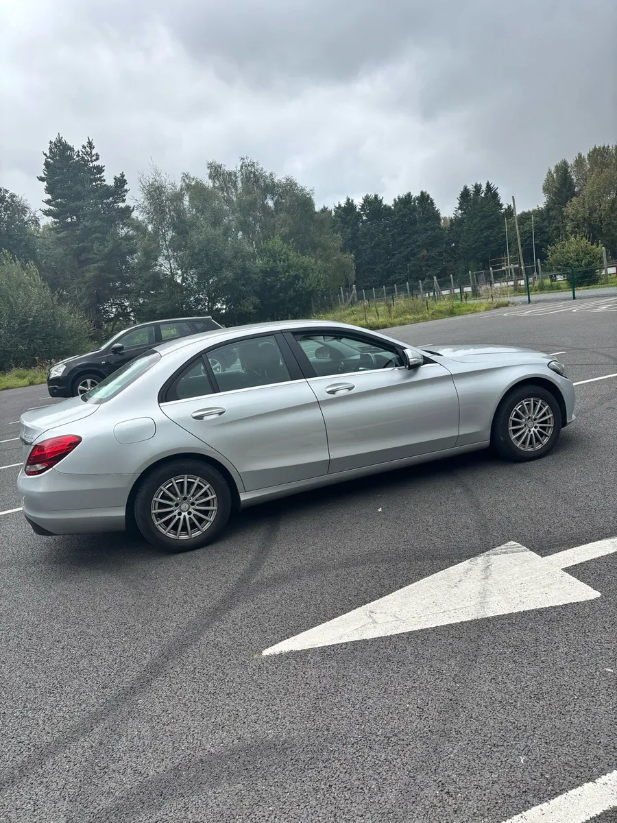 Mercedes Benz C220D -142 -Auto - Image 4