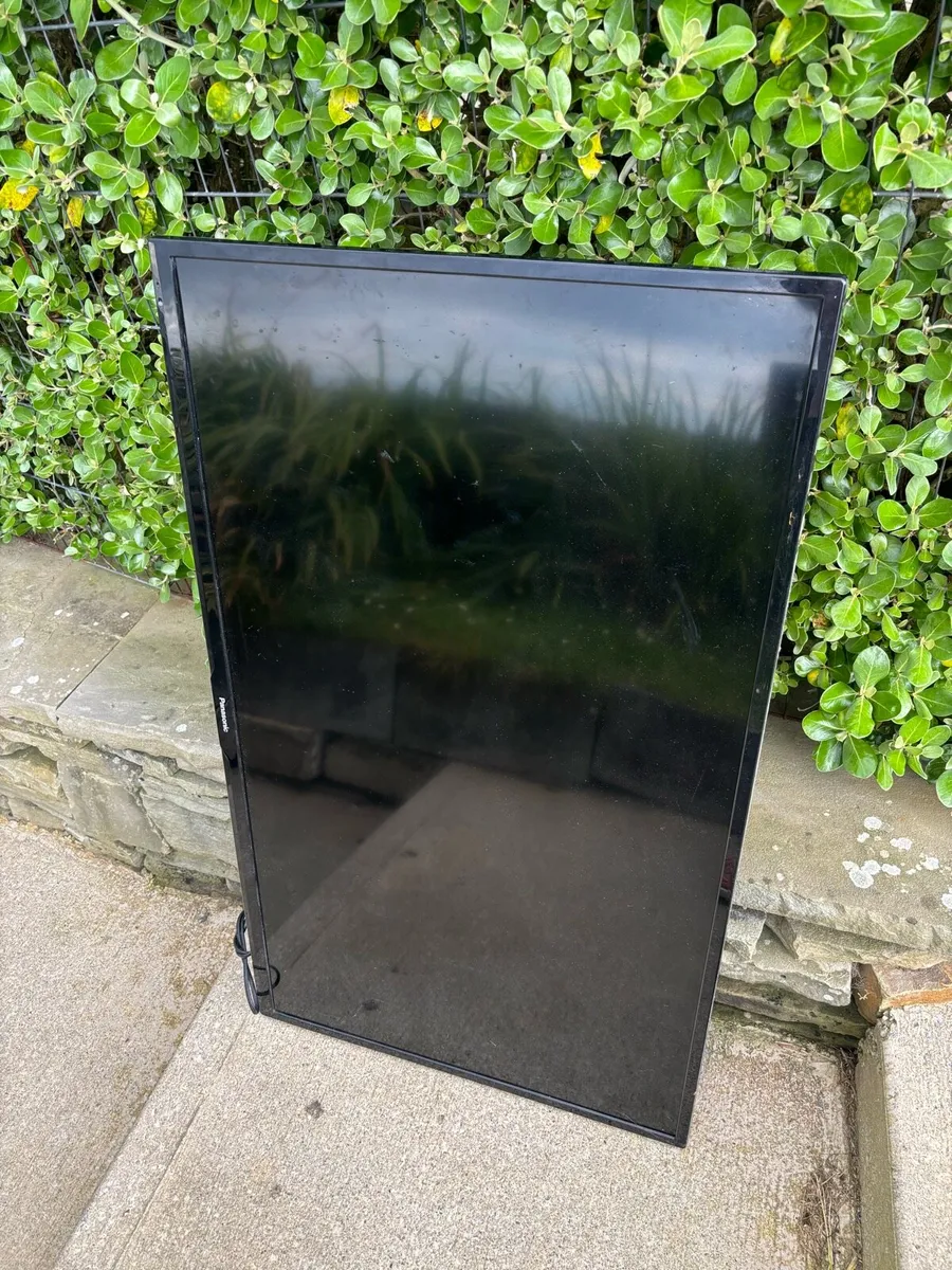 Tv for parts - Image 1