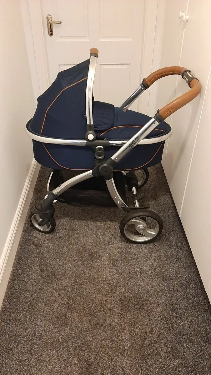 Egg Stroller - Image 1