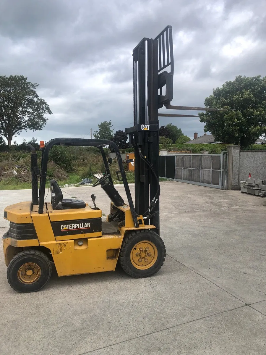 2.5ton forklift - Image 2