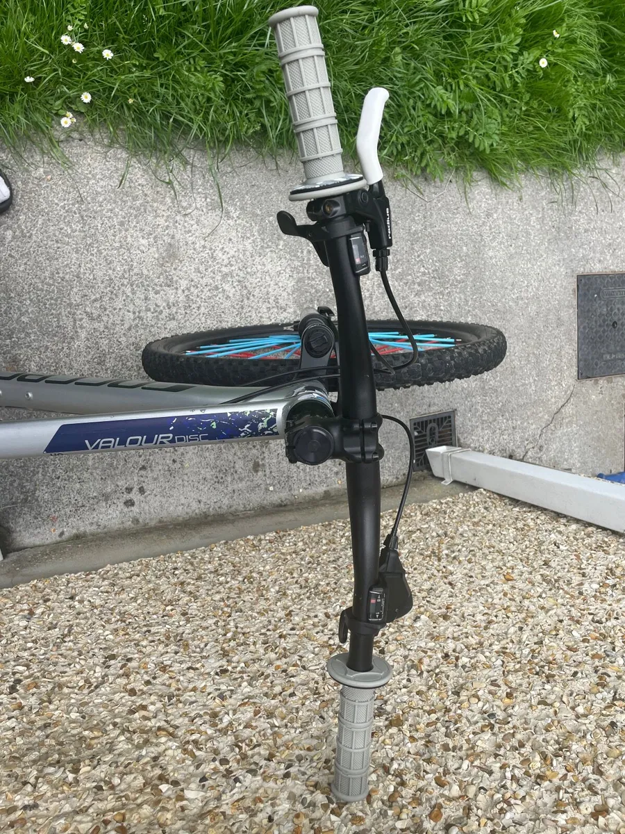 grey carrera bike trying to get rid of it asap - Image 2