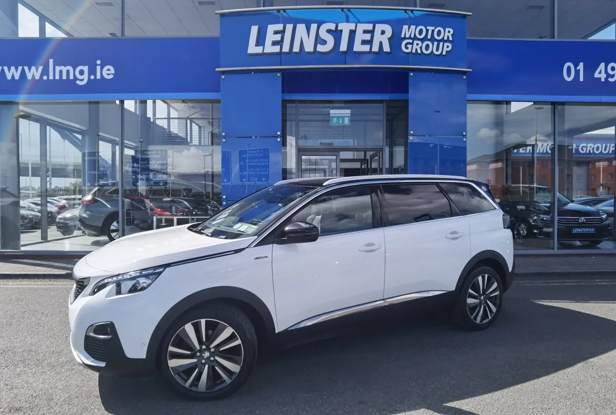 PEUGEOT 5008 1.5 GT LINE BLUEHDI **7 SEATER** - Image 1