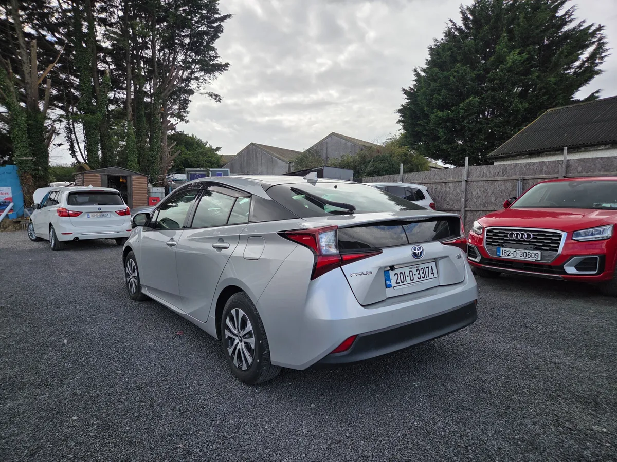 2020 Toyota prius|1.8 Hybrid Petrol|Auto self char - Image 4