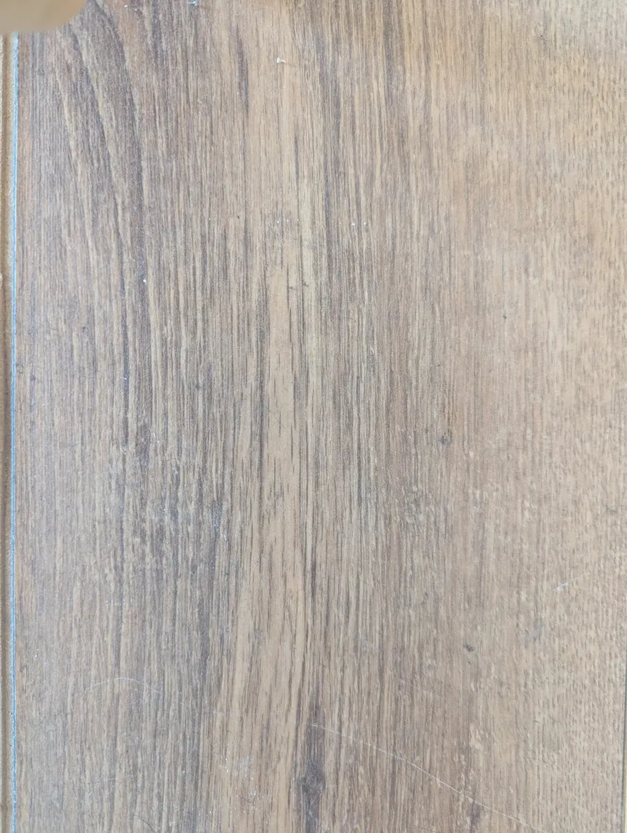 Laminate flooring (salvage) - Image 1
