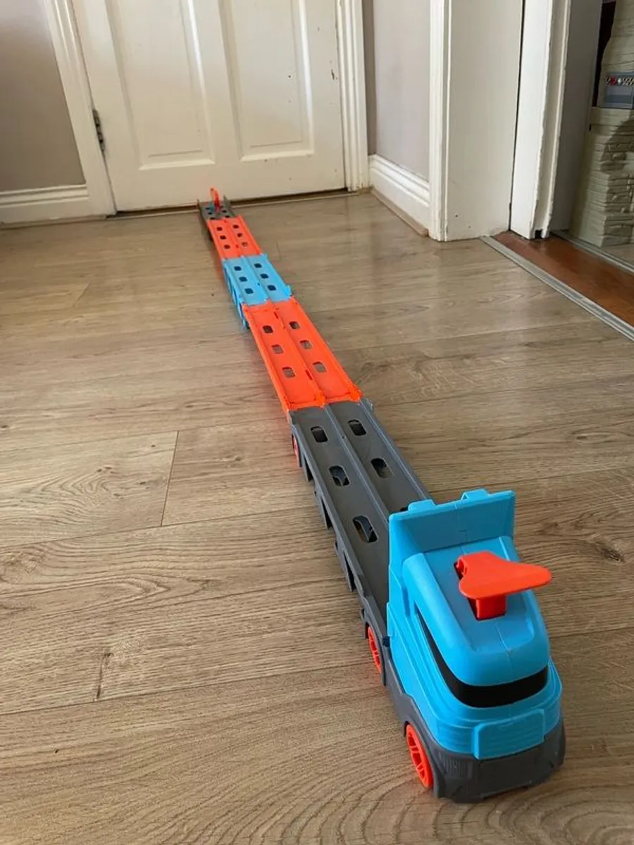 Hot wheels - all sets to go! - Image 1