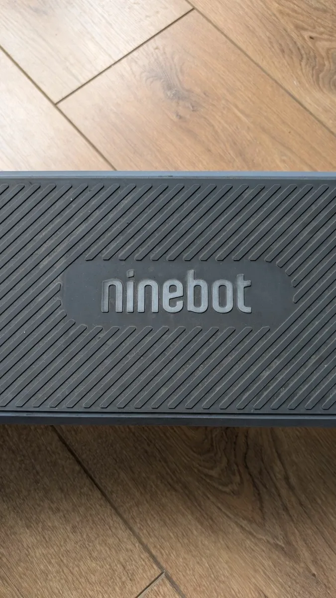 Segway Ninebot E2 Plus E - Electric Scooter - Image 4