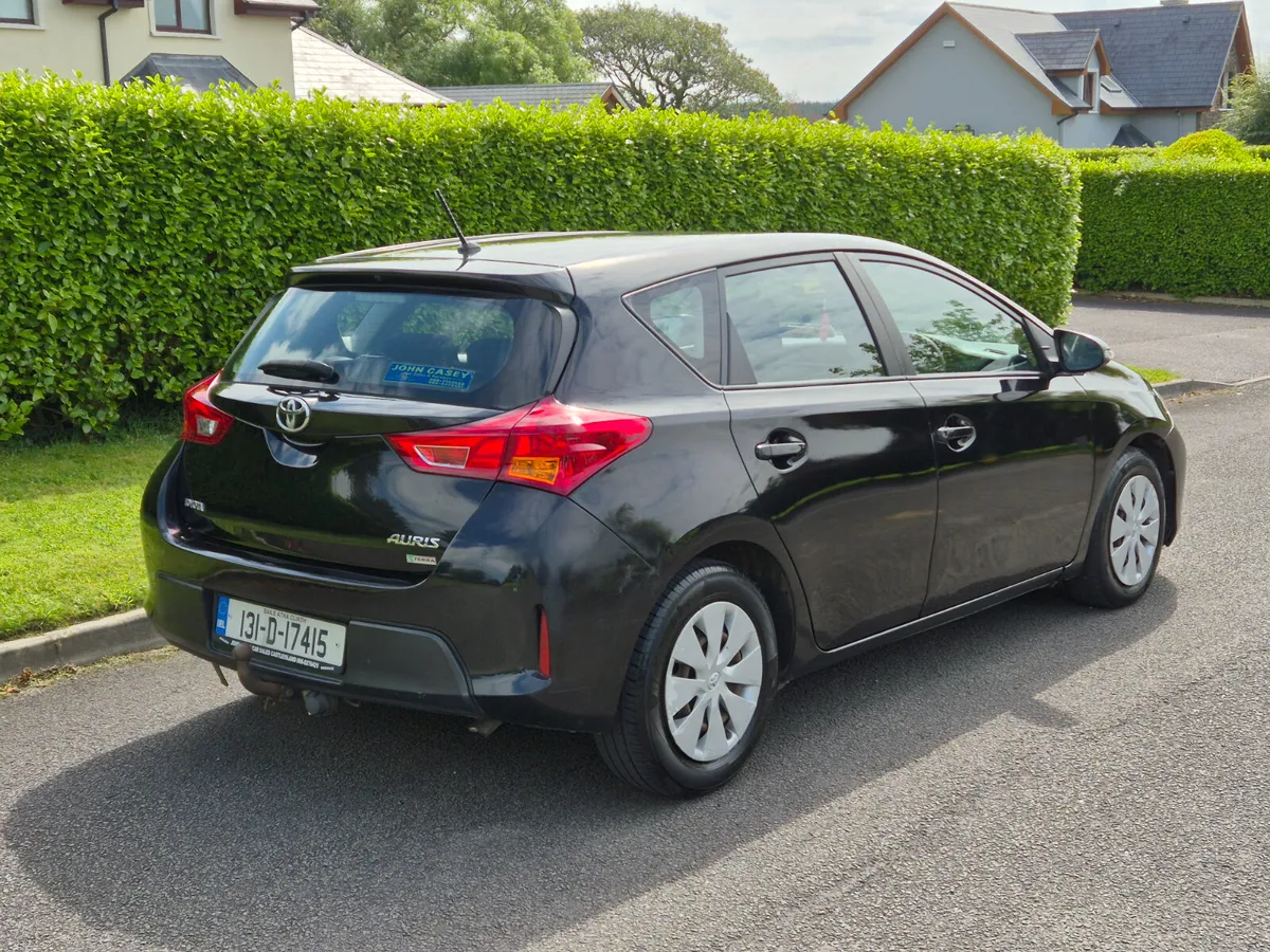 Toyota Auris 1.4 D-4D Terra NCT 07/26 Tax 11/25 - Image 4