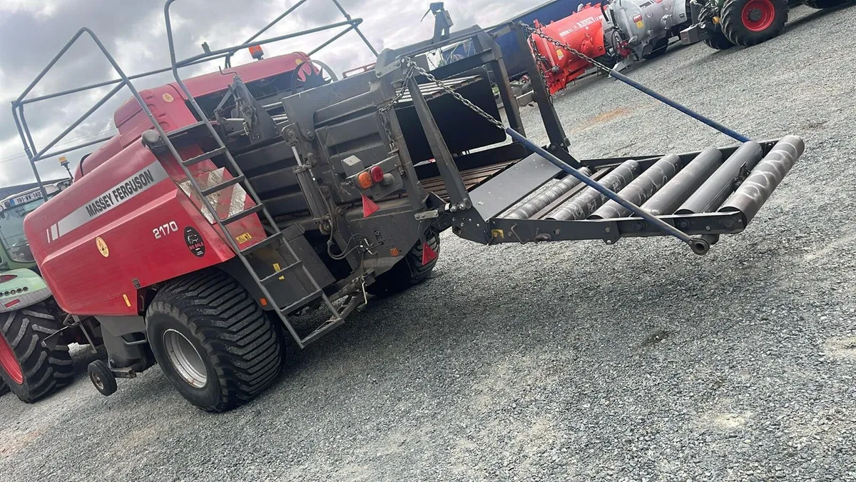 Massey Ferguson 2170 Square Baler - €35,000 + VAT - Image 2