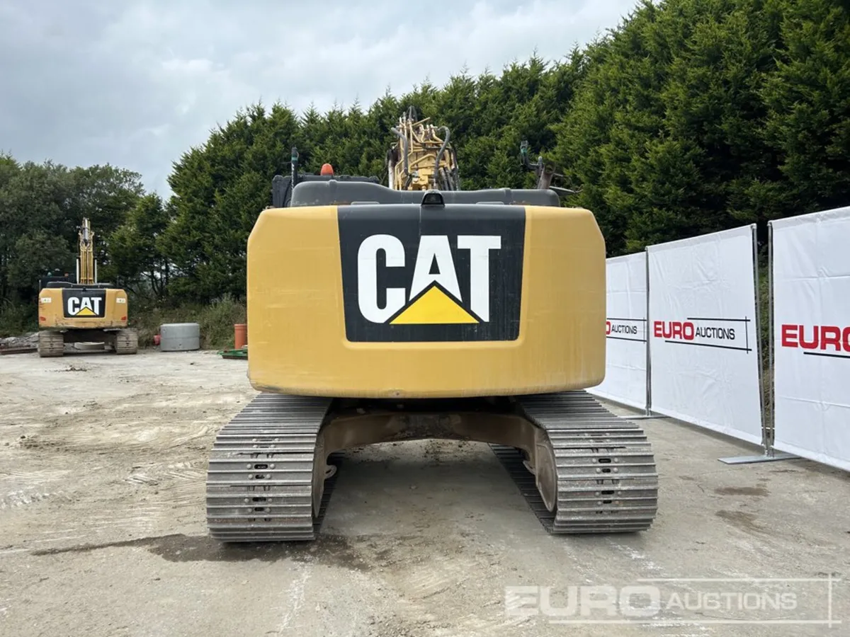 2015 CAT 320ELRR - Image 3