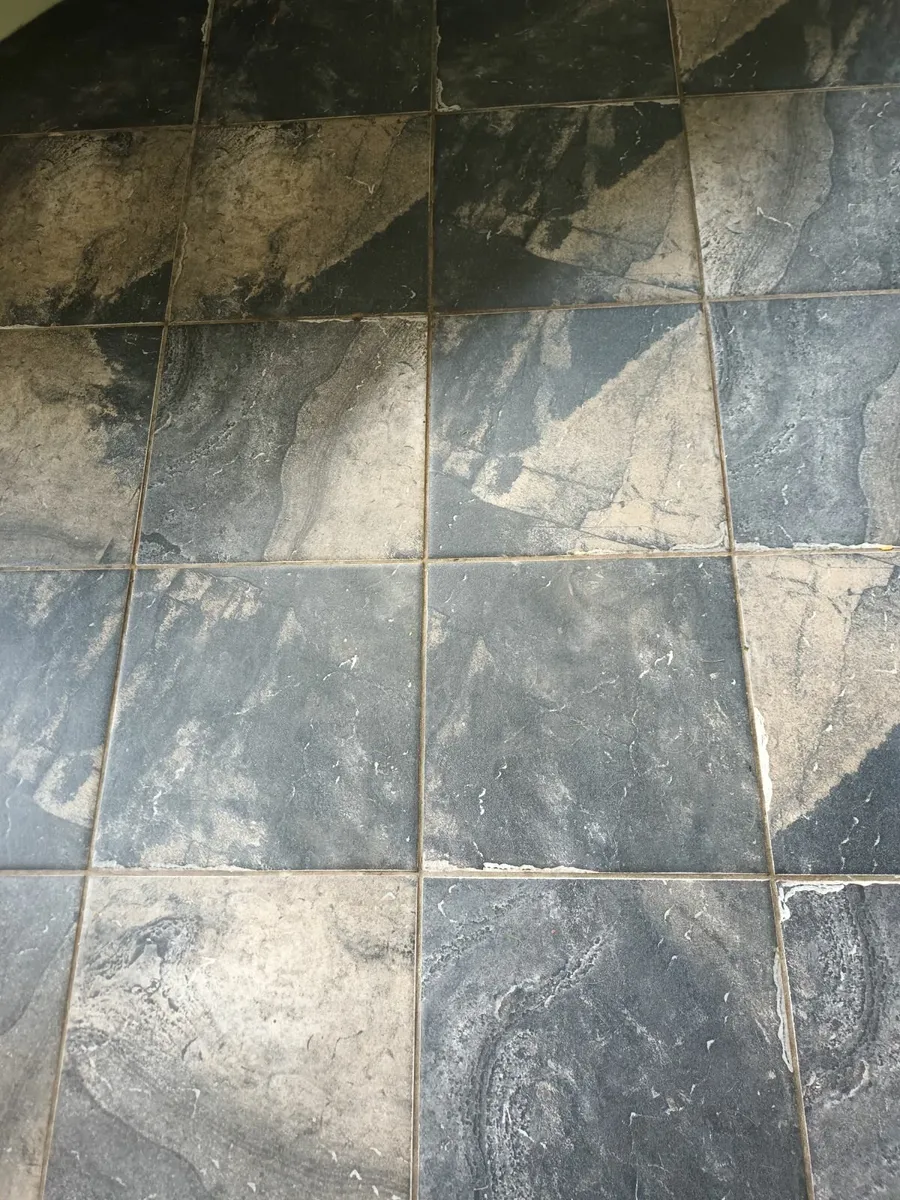 Floor tiles - Image 2