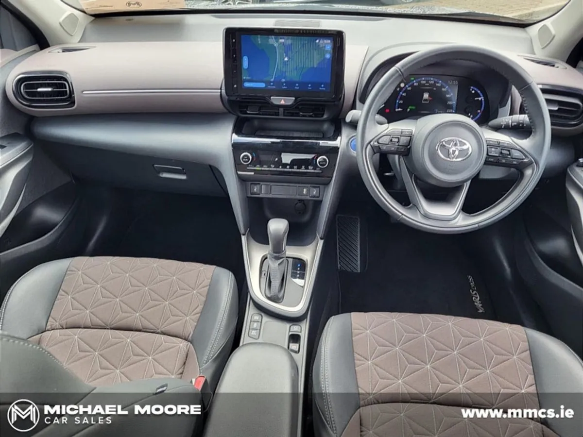 Toyota Yaris Cross 1.5 Petrol-hybrid Sol Auto - Image 2