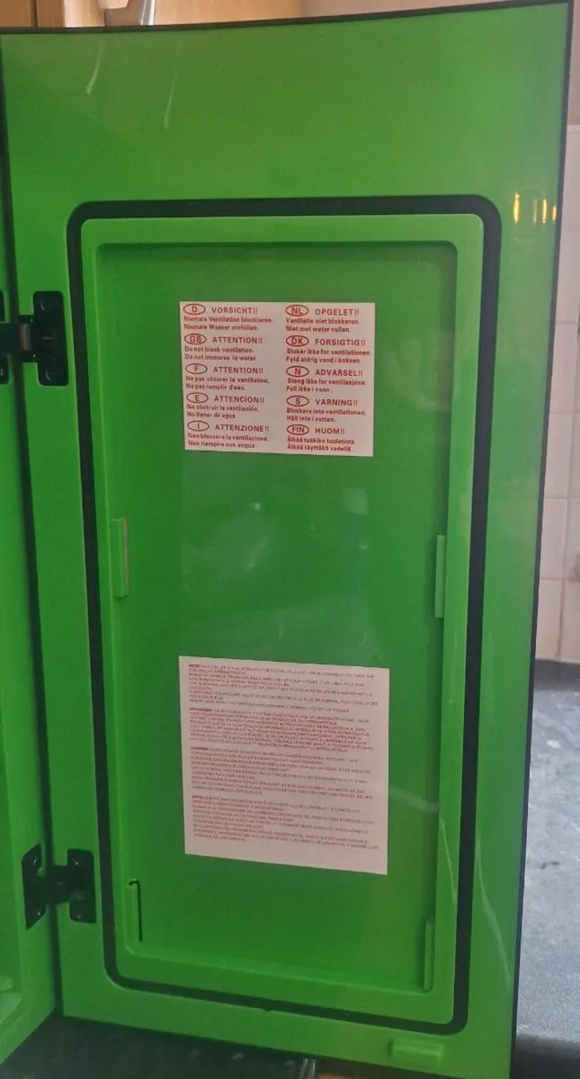 Xbox mini fridge - Image 3