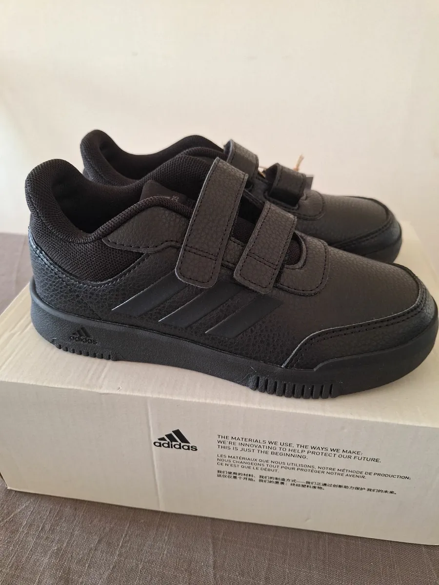 Boys shoes - Image 1