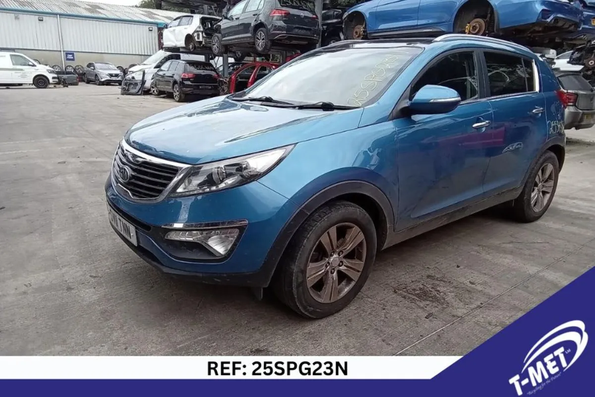 2011 KIA SPORTAGE BREAKING FOR PARTS - Image 3