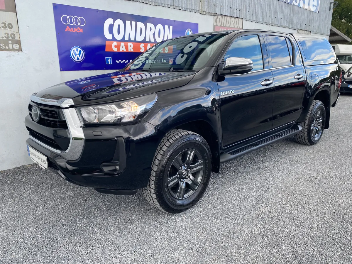 2022 TOYOTA HILUX 2.4 D-4D 4WD MANUAL PICKUP - Image 1