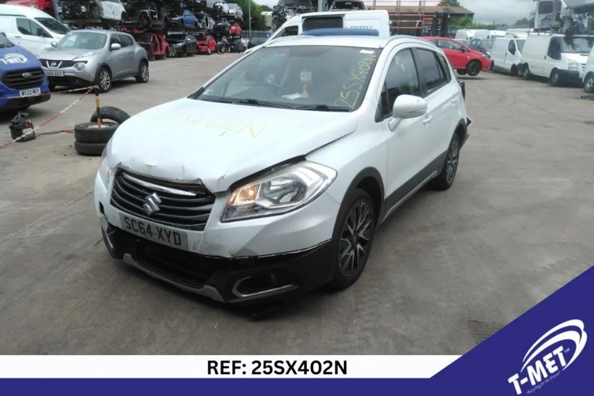2015 SUZUKI SX4 S-CROSS BREAKING FOR PARTS - Image 2
