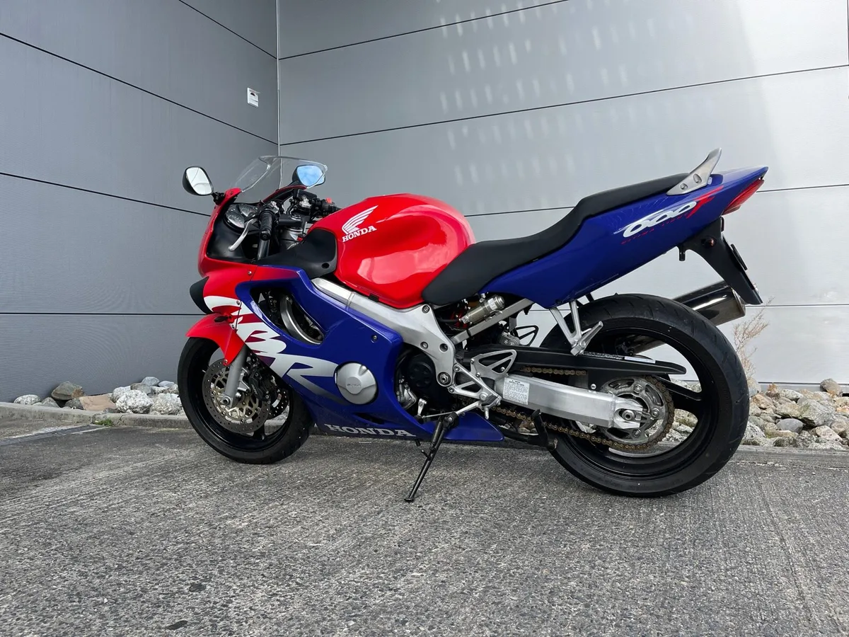 Honda CBR600F - Image 2