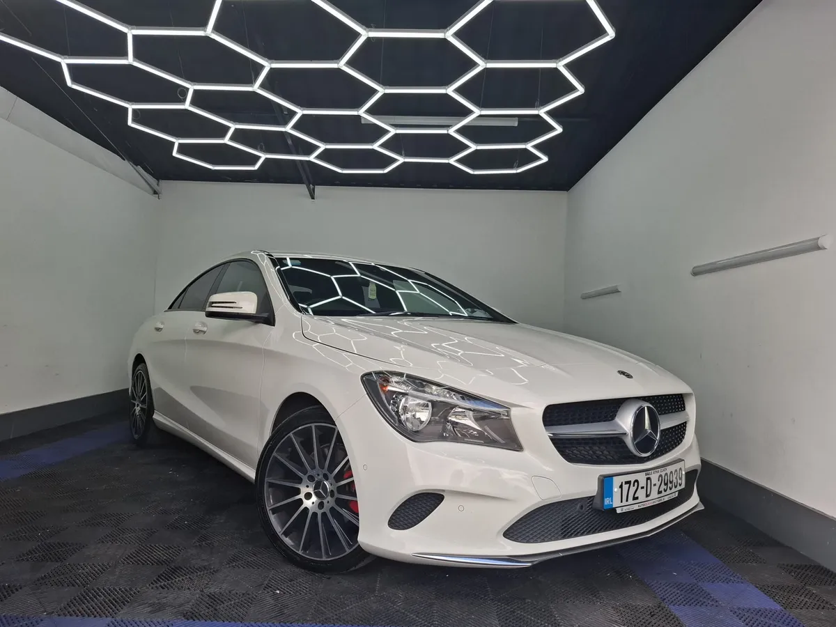 2017 Mercedes CLA 200 D SPORT - Image 1
