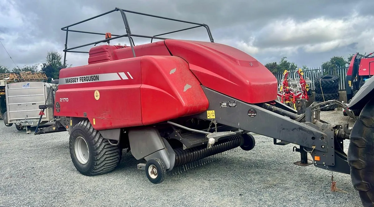 Massey Ferguson 2170 Square Baler - €35,000 + VAT - Image 1