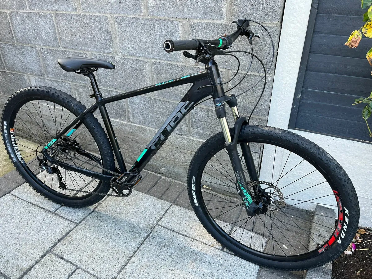 Cube Analog 29er mountain bike - Image 1