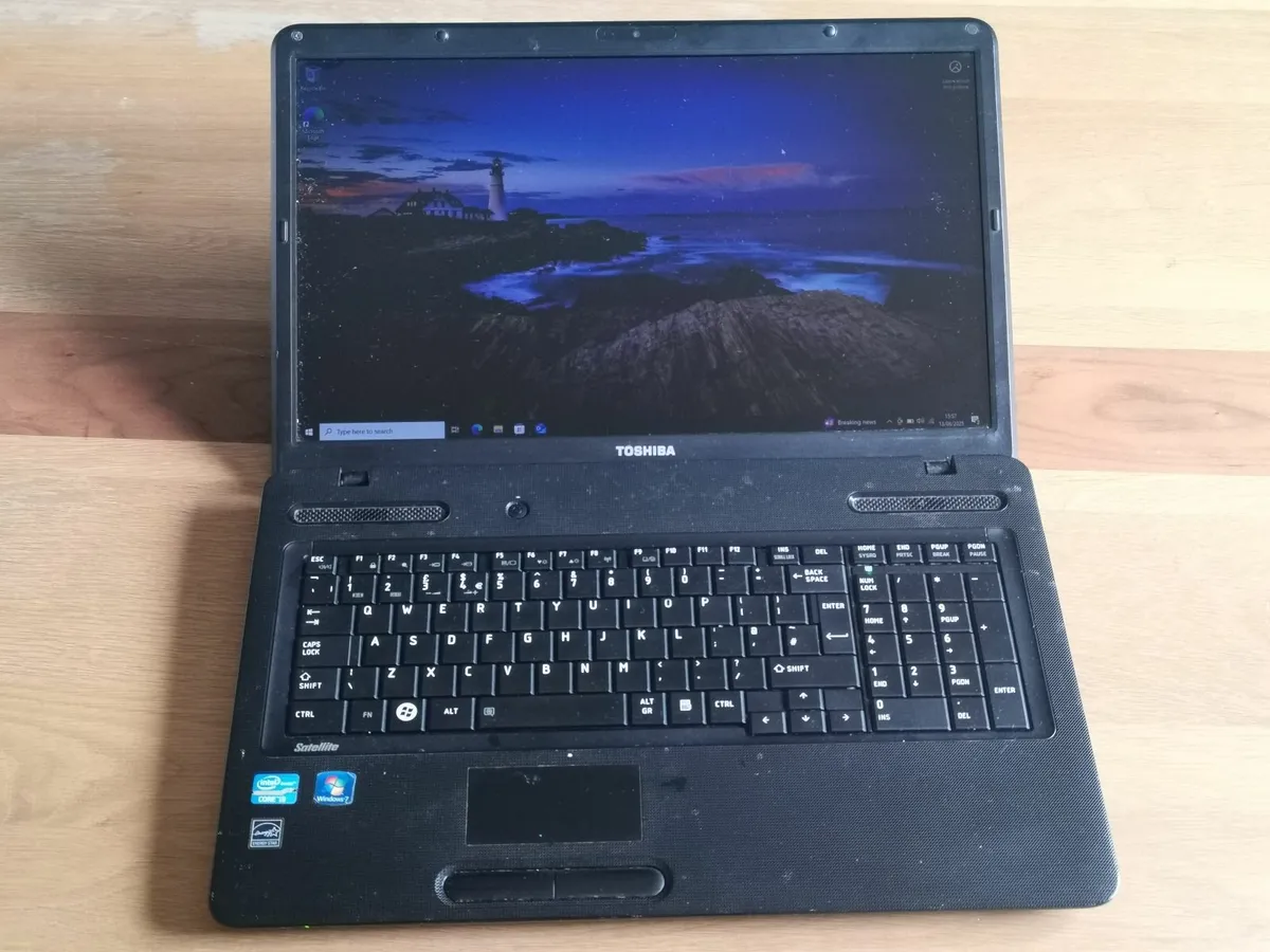 Toshiba Laptop for Internet Browsing - Big 17.3" - Image 1