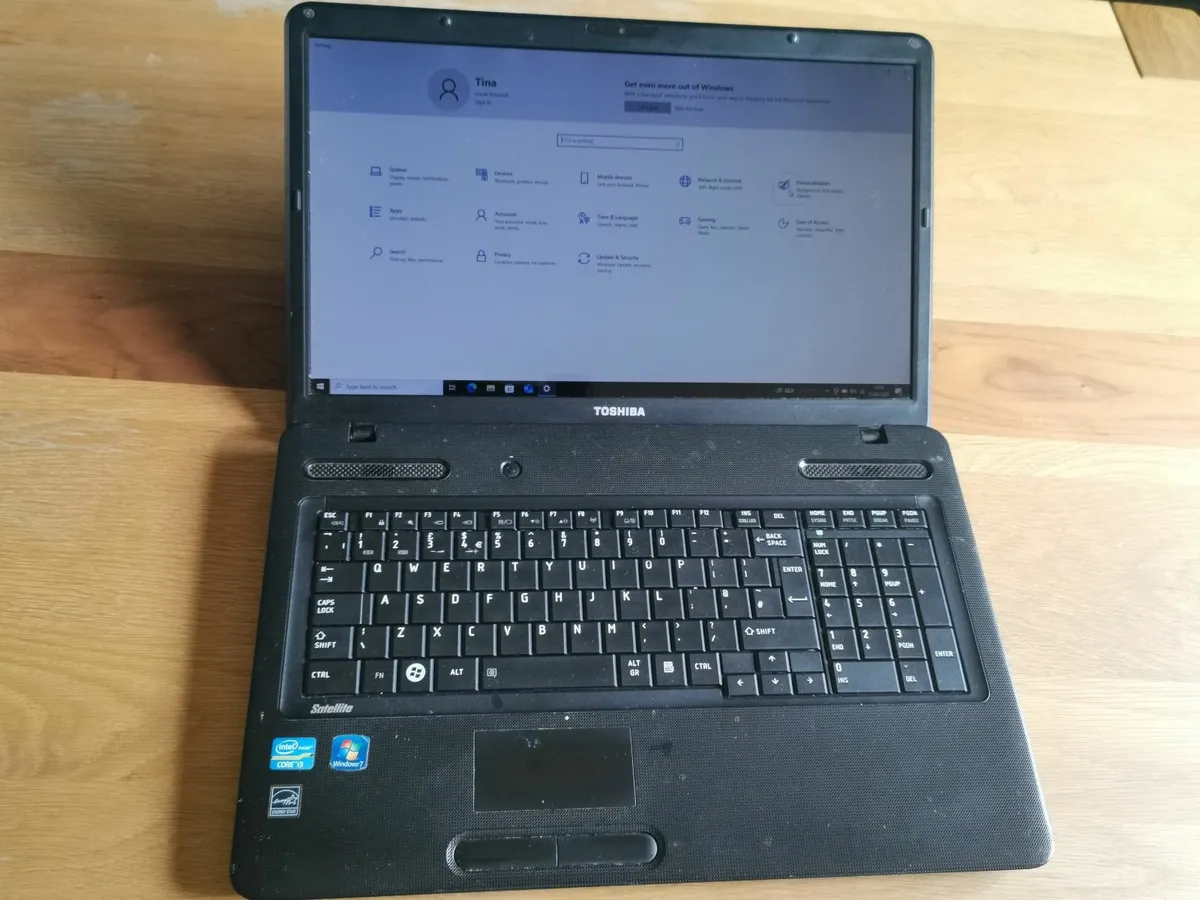 Toshiba Laptop for Internet Browsing - Big 17.3" - Image 3