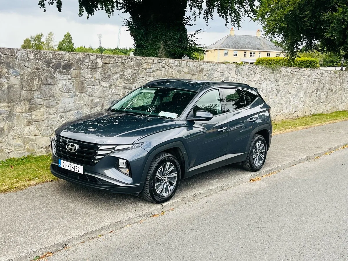 2021 Hyundi Tuscon Hybrid NCT 08/2027 - Image 4