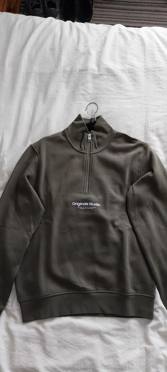 Means sweater - Image 1