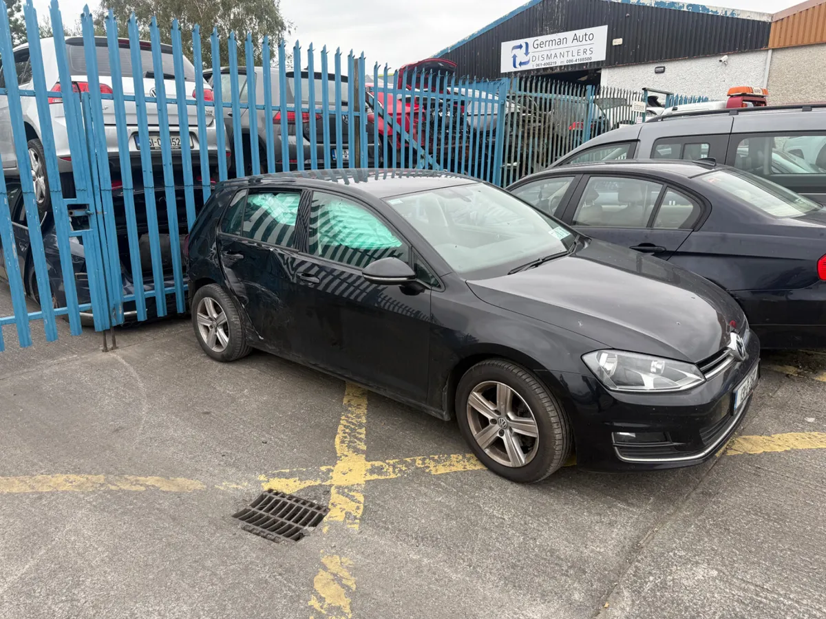 2015 VW GOLF BREAKING