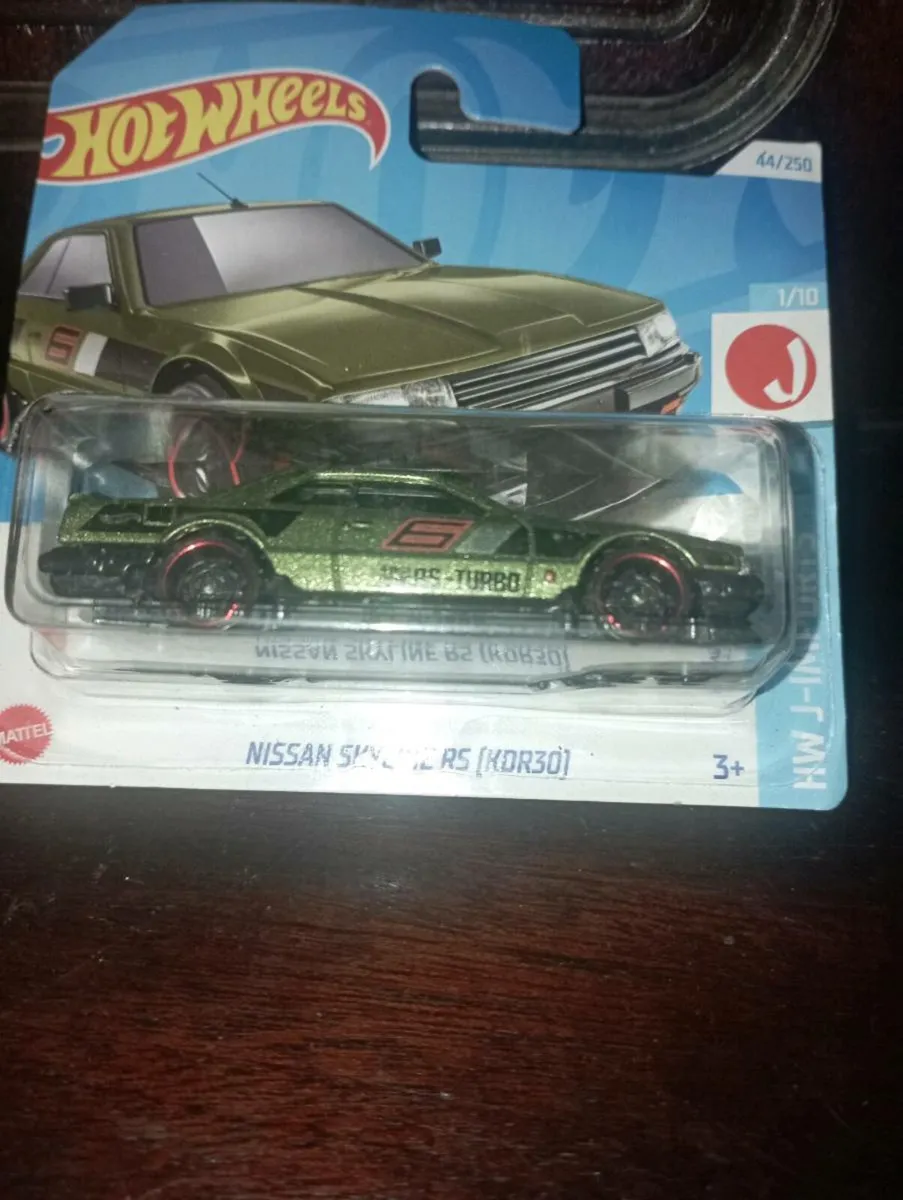 HOT WHEELS DIE-CAST MODLES NISSAN CARS - Image 4