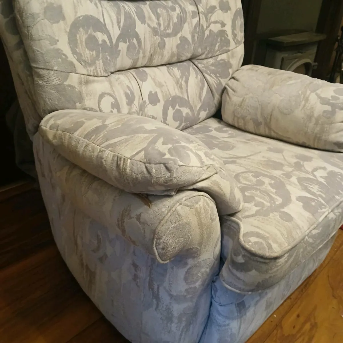 Arm chairs - Image 1