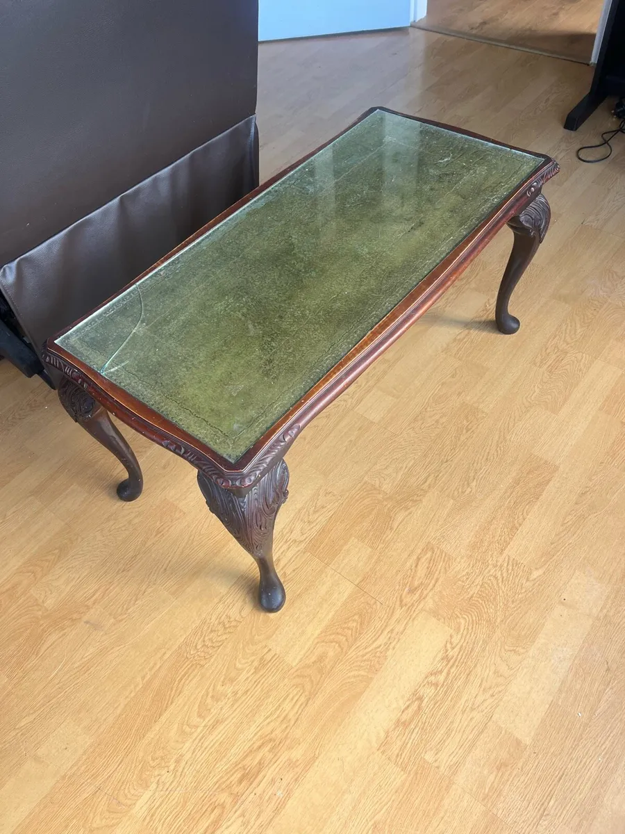 Vintage English Mahogany side table - Image 1